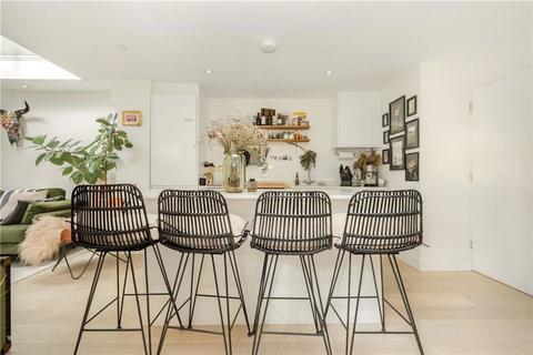 2 bedroom flat for sale, Blythe Road, London W14
