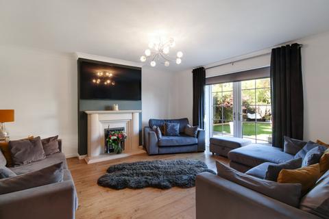 4 Culvey Close, Hartley, Longfield, DA3 8BS