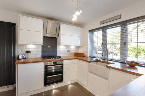 4 Culvey Close, Hartley, Longfield, DA3 8BS