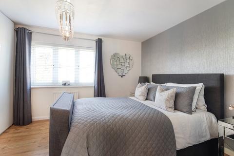 4 Culvey Close, Hartley, Longfield, DA3 8BS