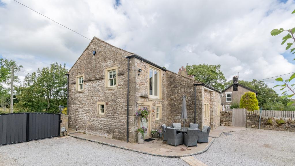 Rear Mere Syke Farm