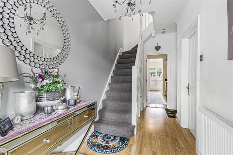 5 bedroom house for sale, Roding Lane North, Woodford Green