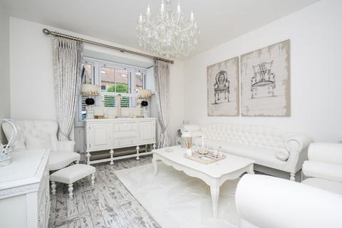 undefined, Hersham Road, Hersham, KT12