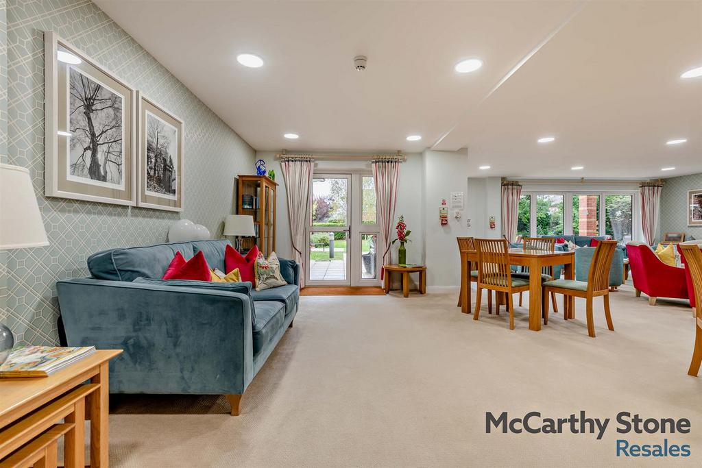 8665422-interior20-800.jpg