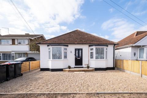 3 bedroom bungalow for sale, York Road, Herne Bay