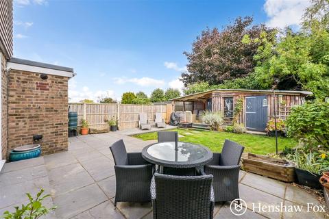 26 Barnes Close, West Wellow, Romsey, SO51 6ET