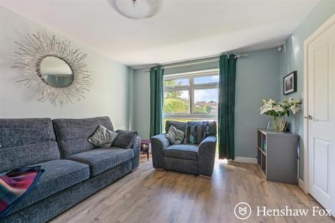 26 Barnes Close, West Wellow, Romsey, SO51 6ET