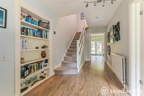 26 Barnes Close, West Wellow, Romsey, SO51 6ET