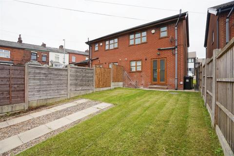 3 bedroom semi-detached house for sale, Thirlmere Avenue, Horwich, Bolton