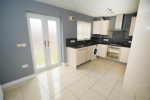 3 bedroom semi-detached house for sale, Thirlmere Avenue, Horwich, Bolton