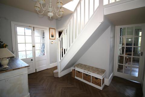 4 bedroom detached house for sale, Callington Road, Saltash