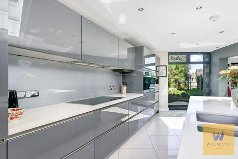 undefined, Stott Close, London, SW18