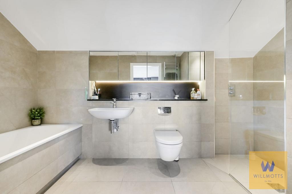 Master en-suite