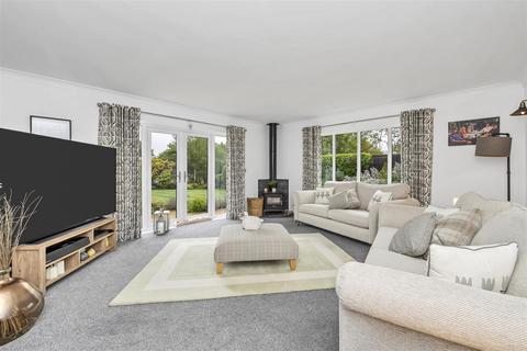 3 bedroom detached bungalow for sale, Douglas Close, Croxton