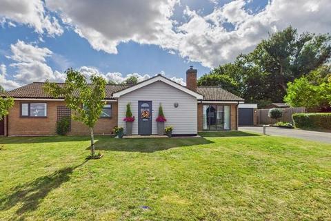 undefined, Douglas Close, Croxton