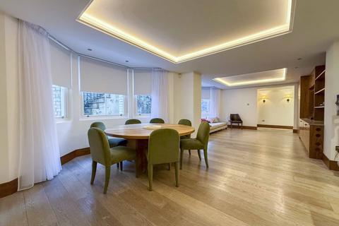 3 bedroom flat to rent, Elm Park Gardens, Chelsea, London, SW10