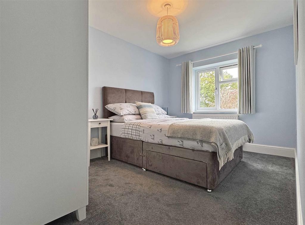 Bedroom 4.jpg