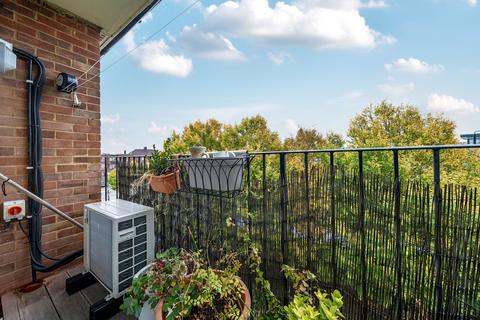 2 bedroom apartment for sale, Elm Road, Sidcup