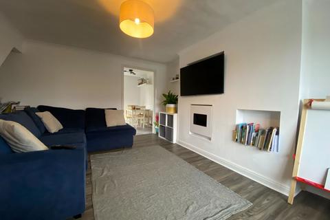 3 bedroom semi-detached house for sale, 9 Dawlish Avenue, Chadderton OL9 0RF