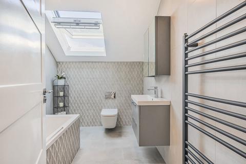 4 bedroom detached house for sale, Chartland Close, Bookham
