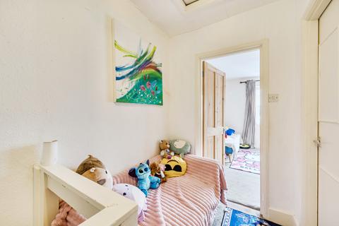1 bedroom apartment for sale, Heyworth Road, London