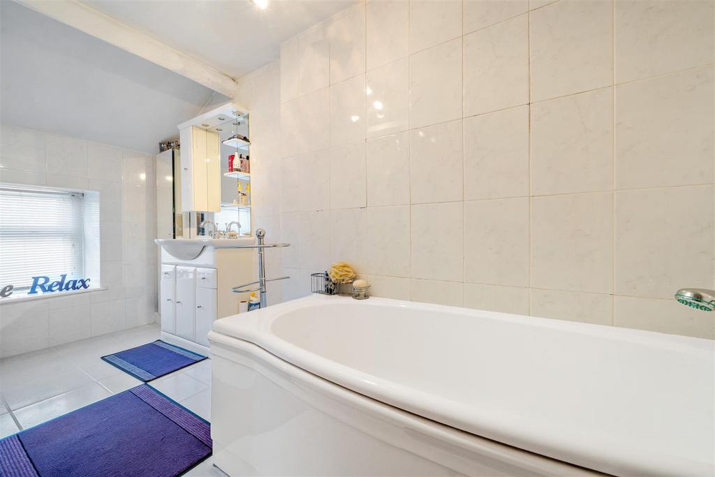 Family bathroom