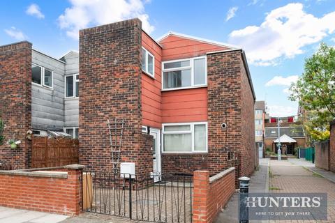 undefined, Ealing Road, Brentford
