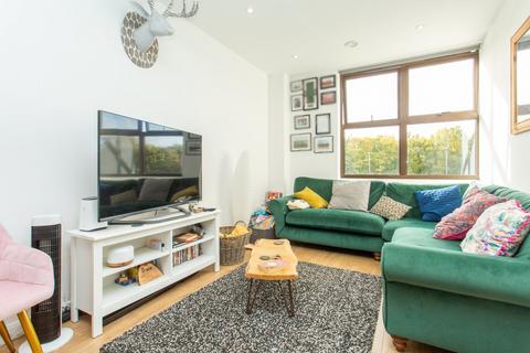 2 bedroom flat for sale, Wraik Hill, Whitstable, Kent, CT5