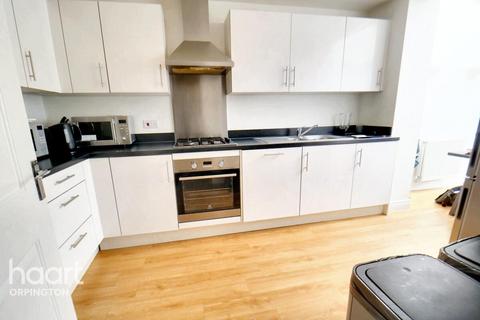 4 bedroom townhouse for sale, Mackintosh Street, Bromley