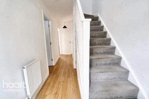 4 bedroom townhouse for sale, Mackintosh Street, Bromley