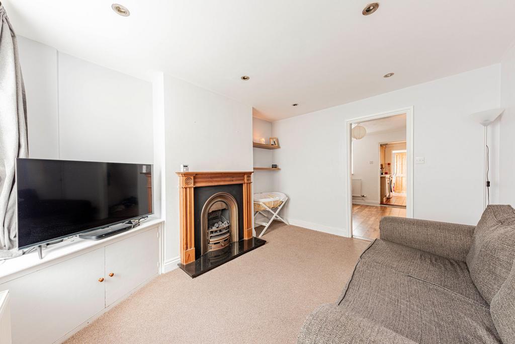 Living Room (2)