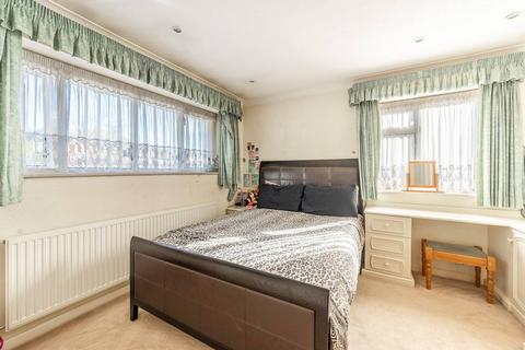undefined, The Avenue, Hatch End, Pinner, HA5