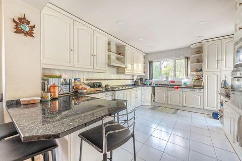 The Avenue, Hatch End, Pinner, HA5