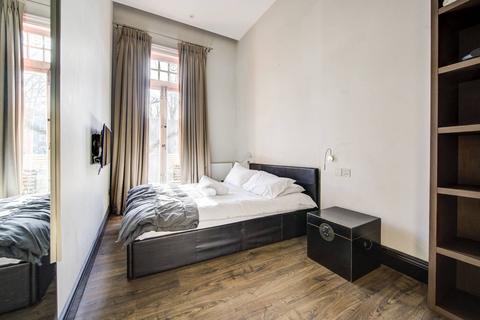 Bramham Gardens, Earls Court, London, SW5