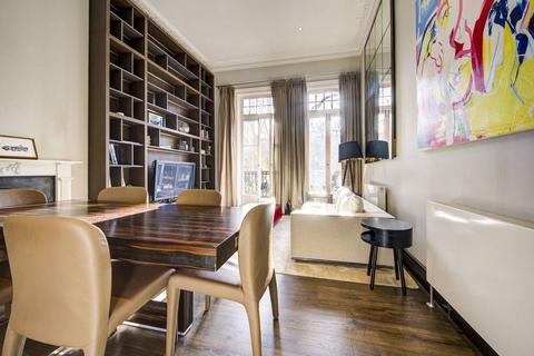 Bramham Gardens, Earls Court, London, SW5