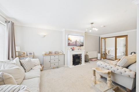 58 Penhill Crescent, Worcester, WR2 5PX