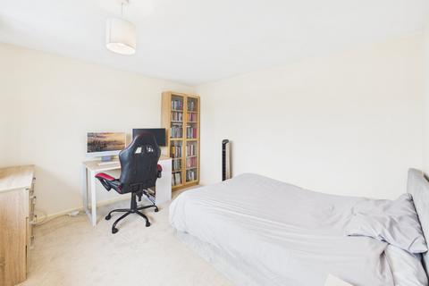 58 Penhill Crescent, Worcester, WR2 5PX