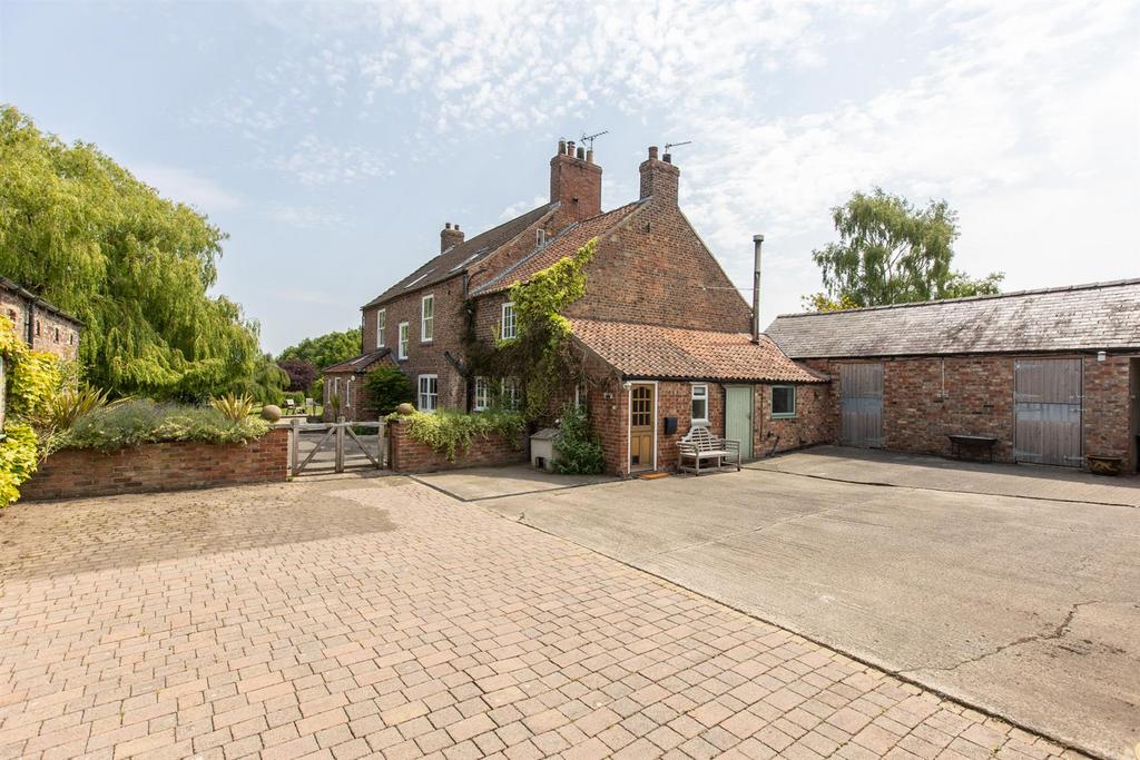 Cottage Entrance from Stable Yard