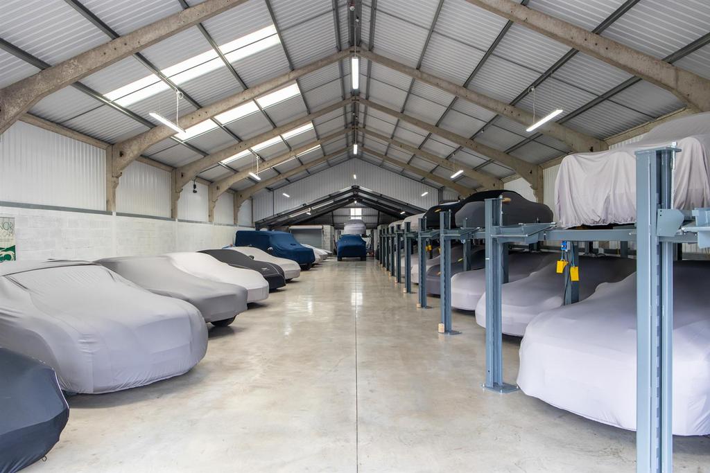 Large Barn - Classic Car Storage