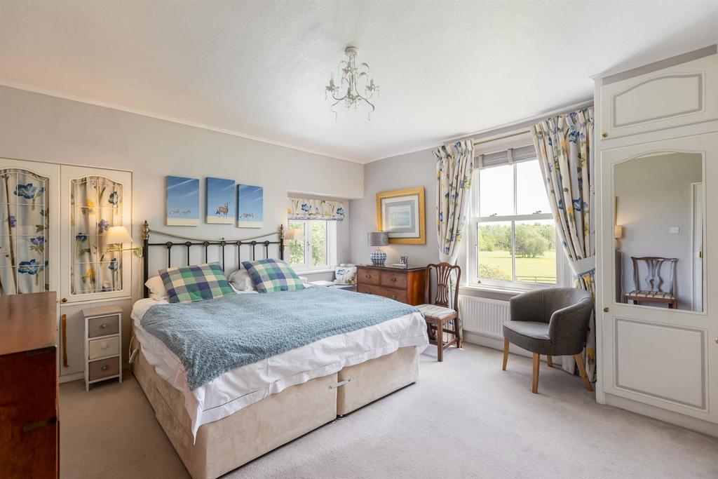 Principal Bedroom Suite