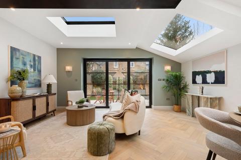 2 bedroom flat for sale, Wardo Avenue, Fulham, London