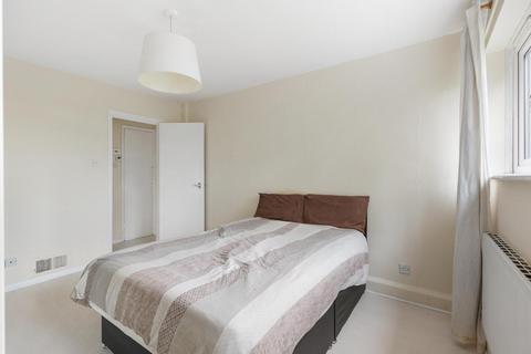 1 bedroom flat for sale, Gideon Road, London