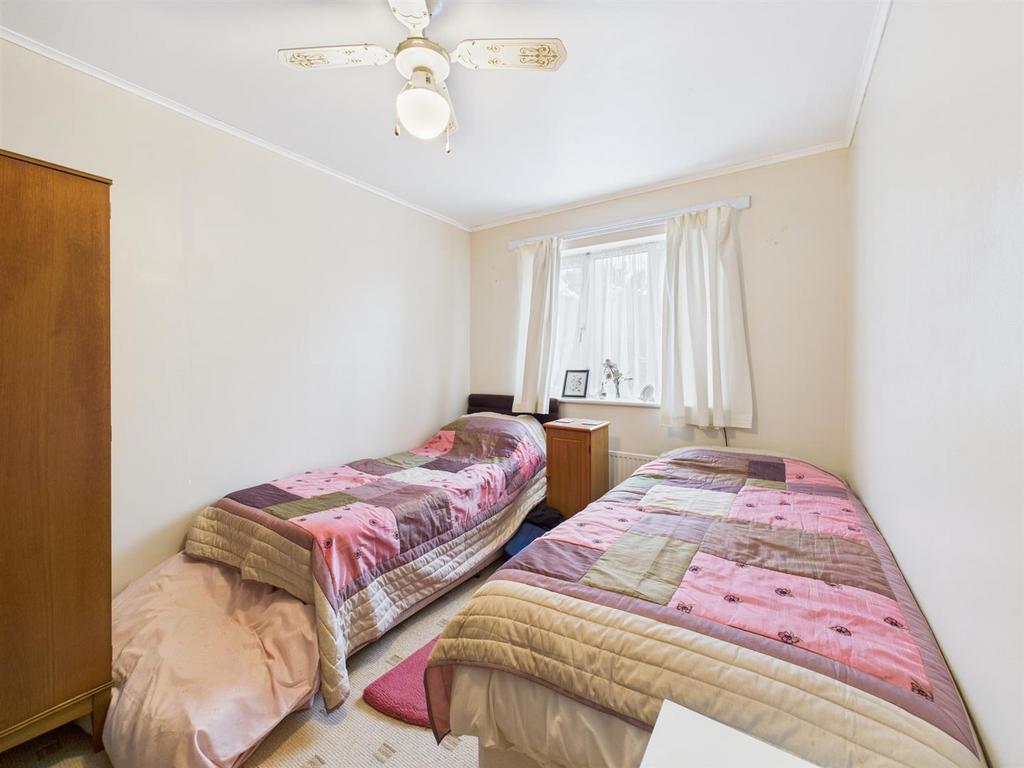 Bedroom: