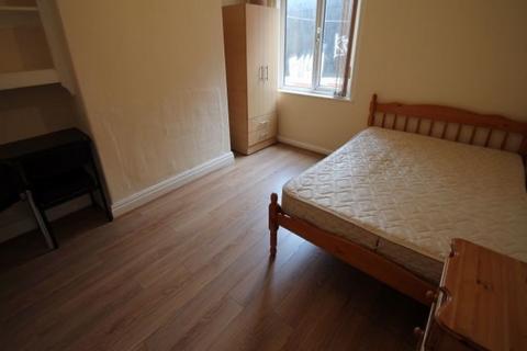 4 bedroom house to rent, Manor Terrace, Leeds LS6