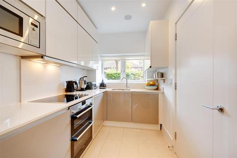 undefined, Treetop Mews, London NW6