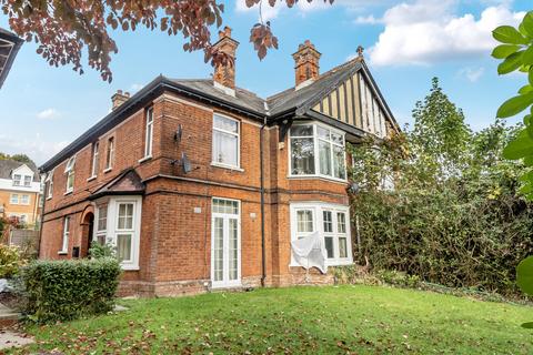 1 bedroom apartment for sale, Birches Rise, West Wycombe Road, High Wycombe