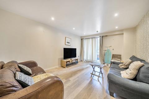 2 bedroom apartment for sale, Chester Road, Manchester