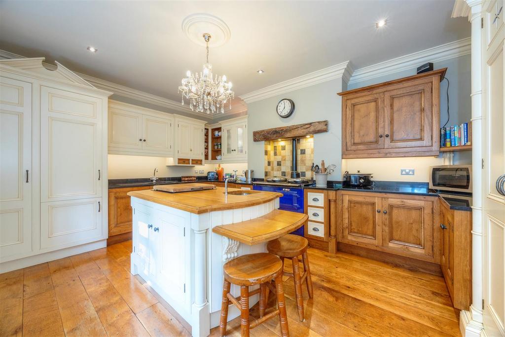 0 J0 A3052.jpg