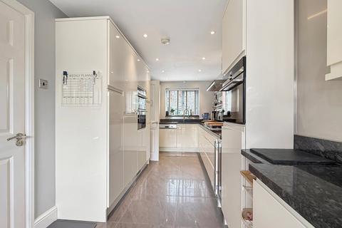 5 bedroom detached house for sale, Stafford Crescent, Braintree, CM7