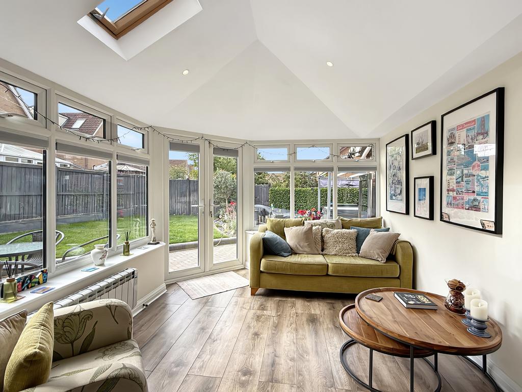 Sitting Room/Sunroom